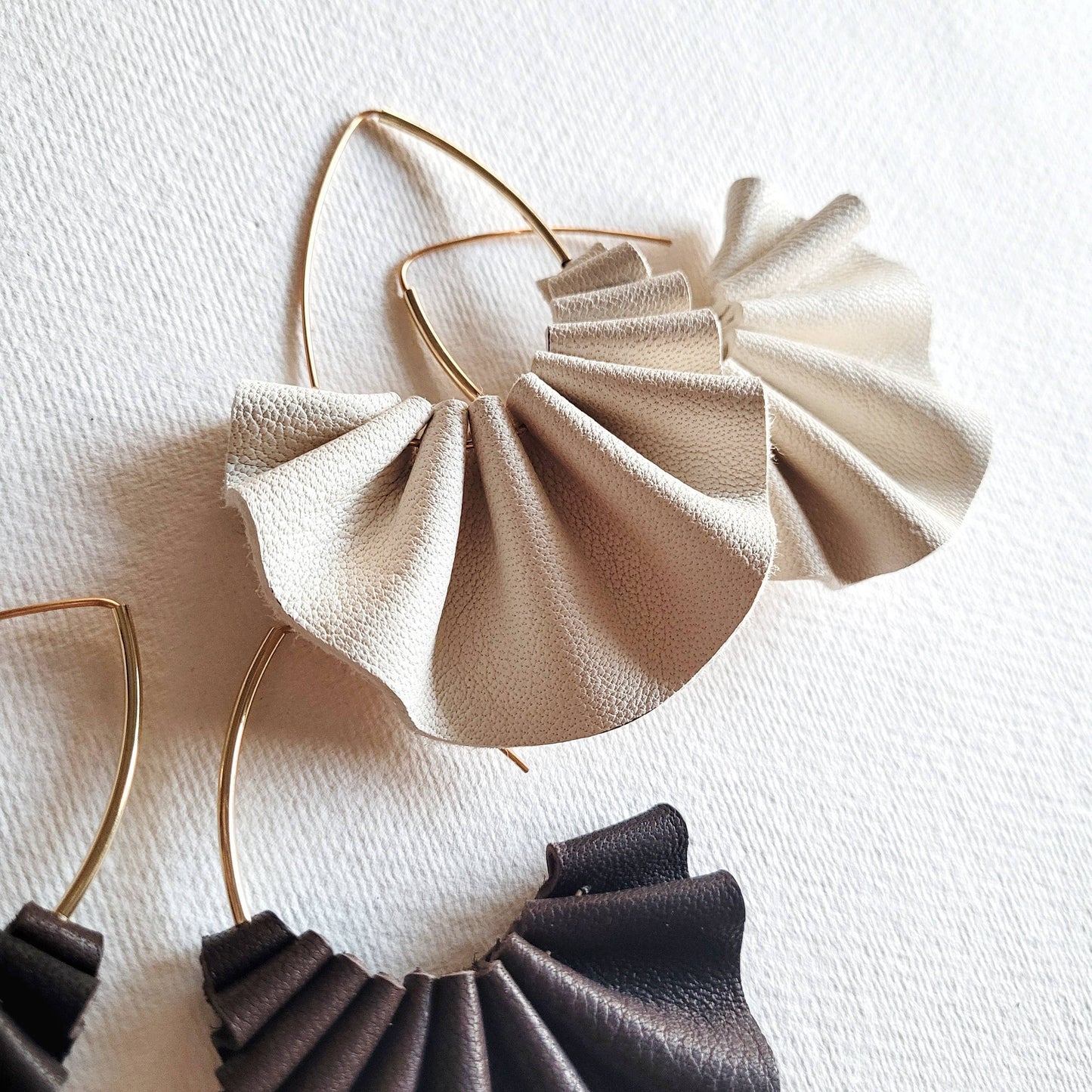 Pleated leather hoop earrings