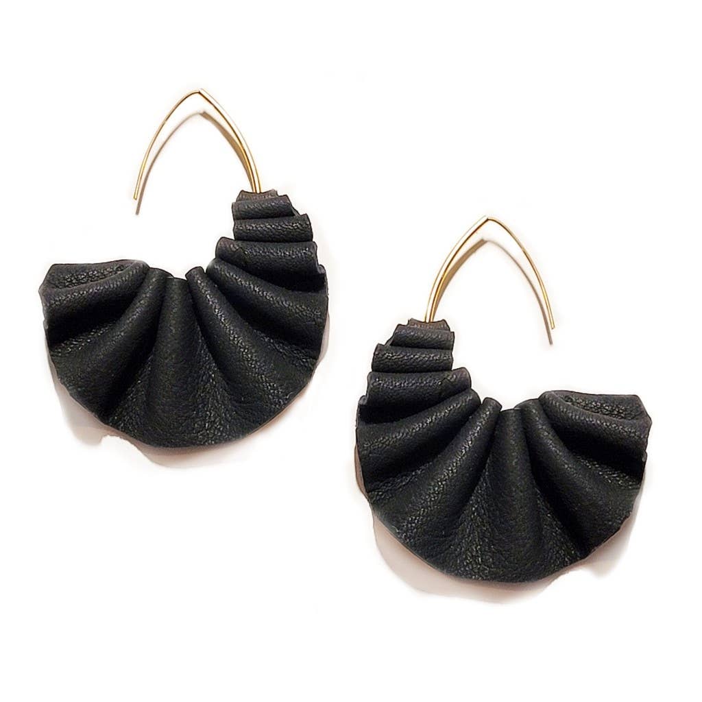 Pleated leather hoop earrings