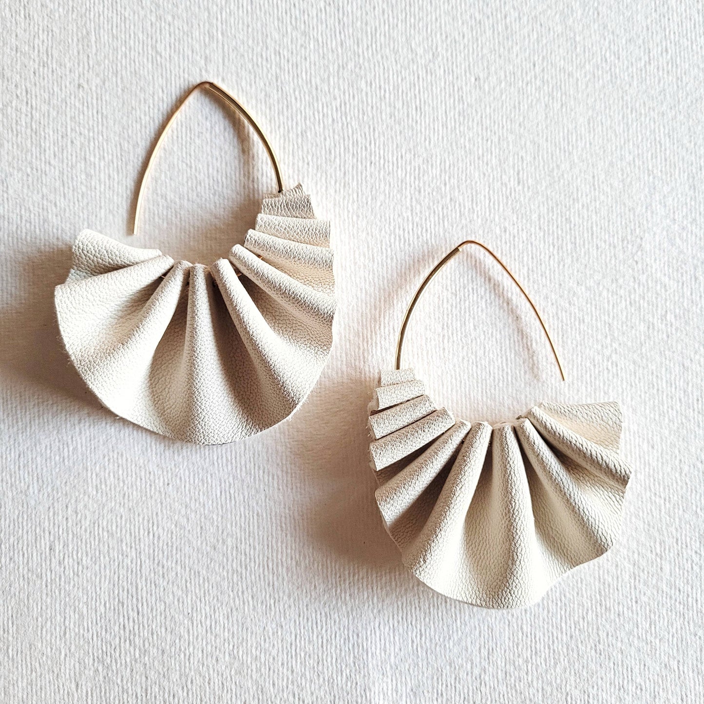 Pleated leather hoop earrings