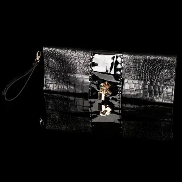 The Spinel Aura Charm